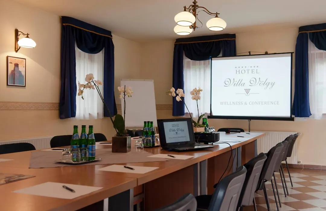 Hotel Villa Voelgy Wellness & Konferencia-1